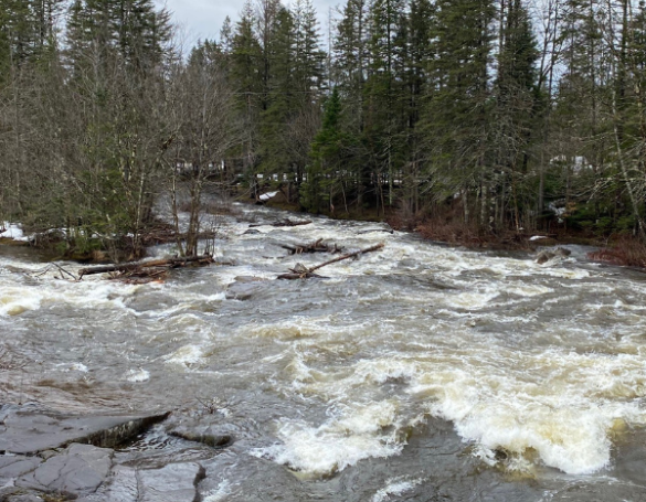 Avis important aux riverains : Crue de la rivière des Hurons